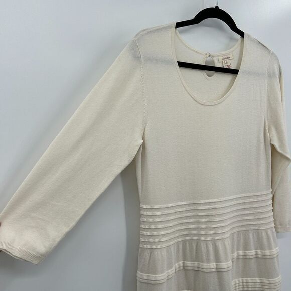 SUNDANCE Cream Silk Blend Sculptured Delight 3/4 Sleeve Sweater Dress Size Large - Picture 4 of 7